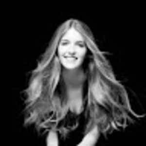 Meet your Posher, Lara